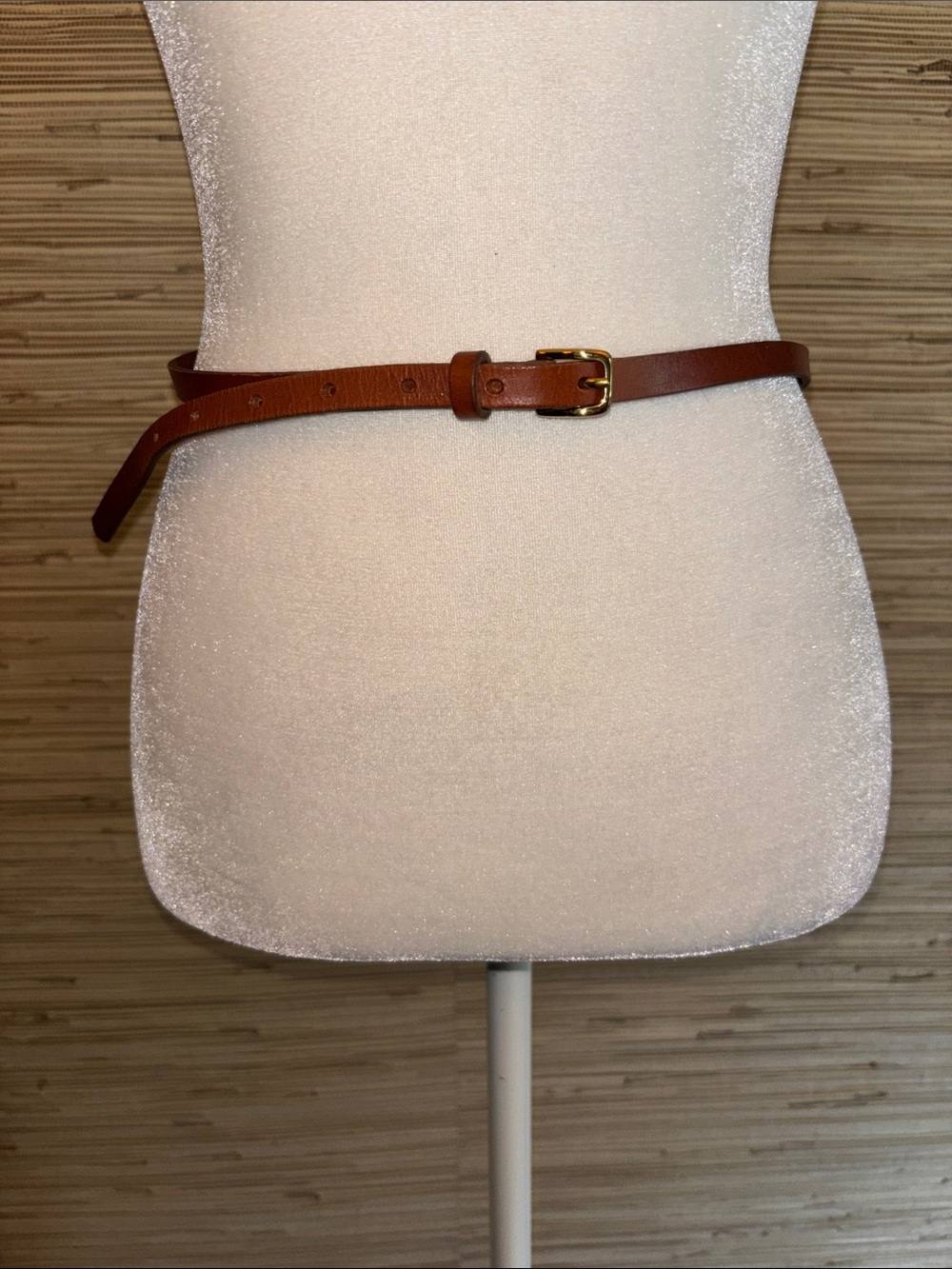 J. Crew Classic Brown Leather Waist Belt with Gold Buckle size small EUC!